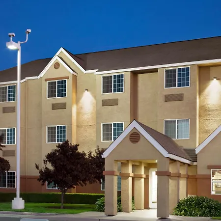 Microtel Inn & Suites Lodi